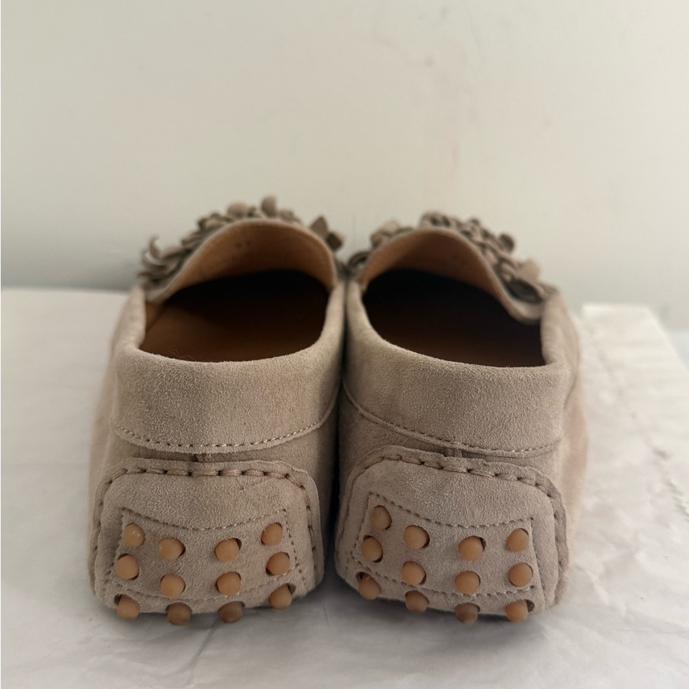 M Gemi The Felize Fiori Suede Embellished Driving Loafer Slip On Mule in Beige - Picture 8 of 12